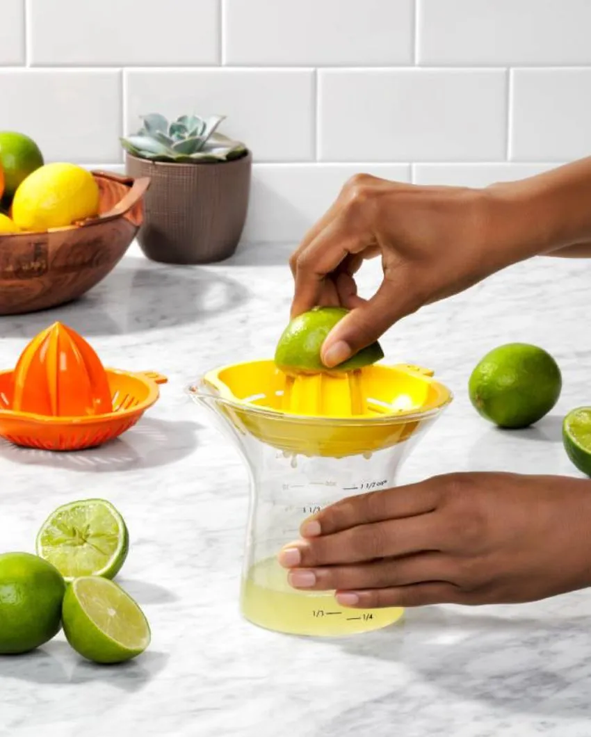 2-in-1 Citrus Juicer | 350 ml | 5 x 6 x 7 inches