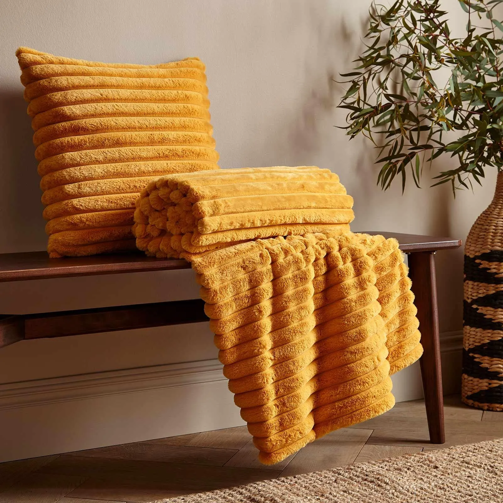 Cosy Ribbed Throw Mustard