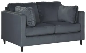 Kennewick Signature Design by Ashley Loveseat