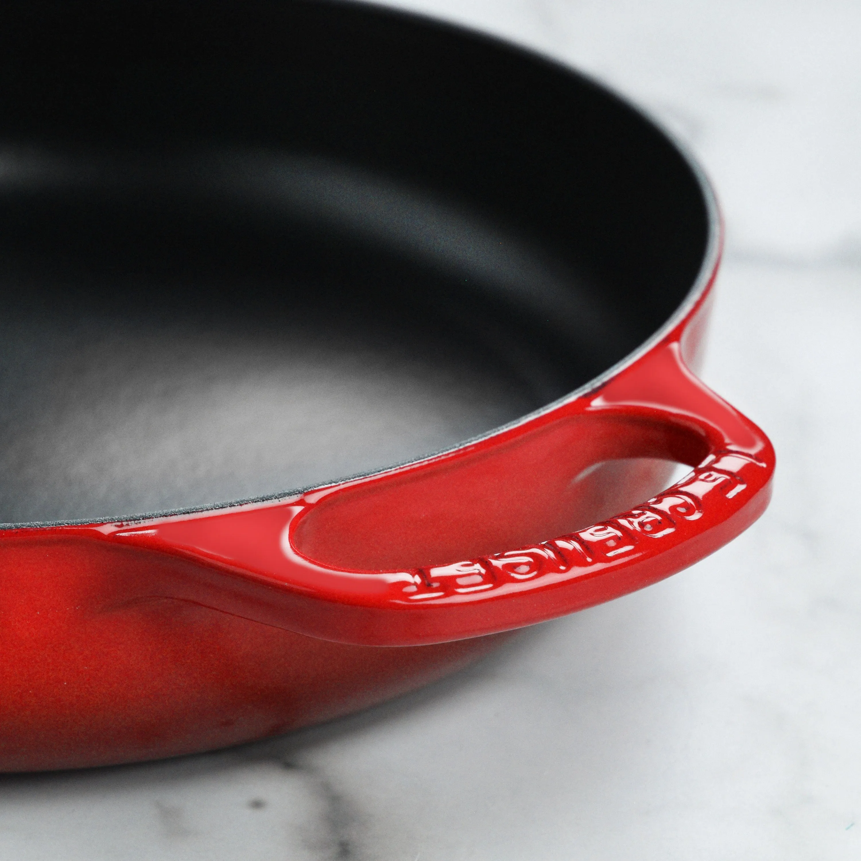 Le Creuset Signature Cast Iron 11" Cerise Everyday Pan