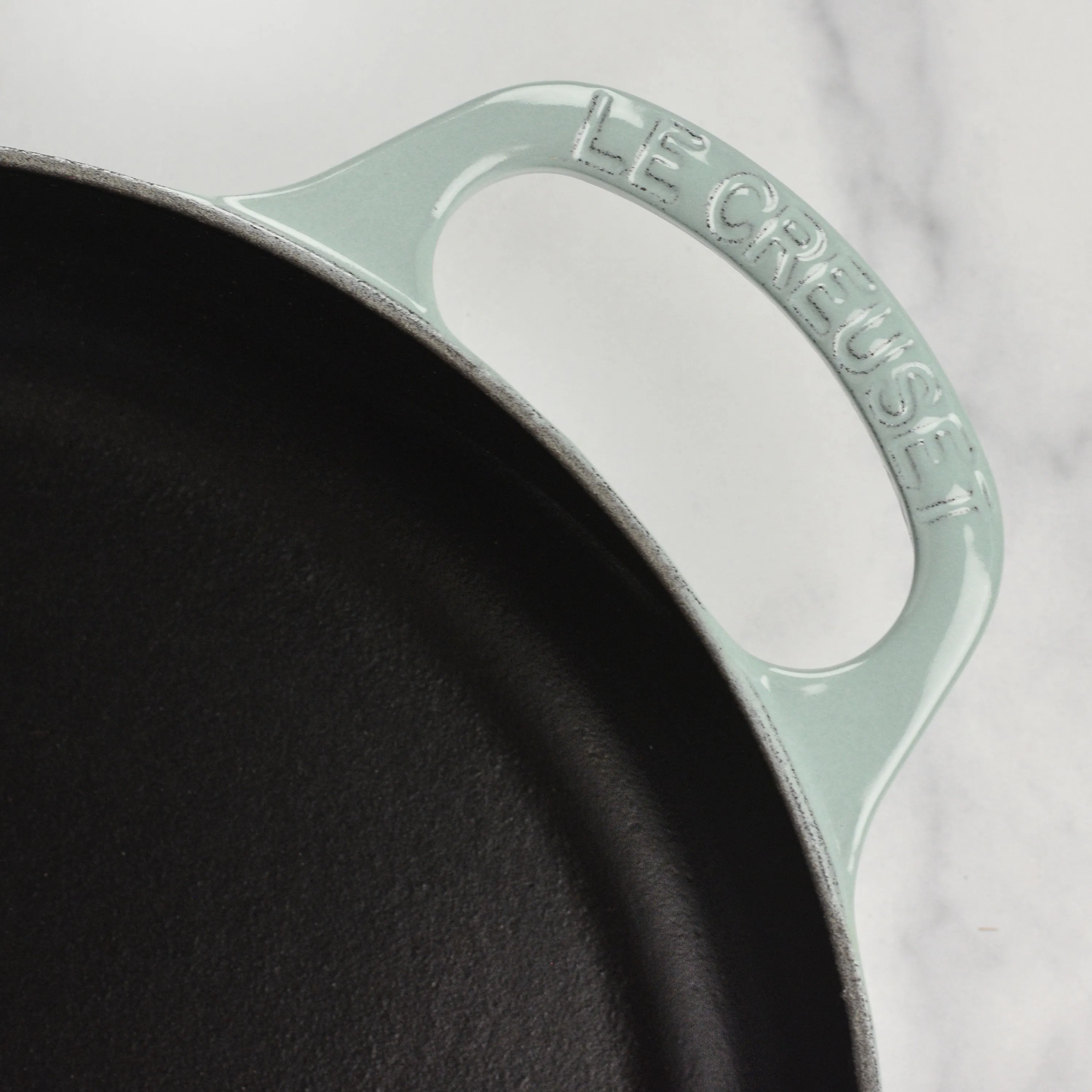 Le Creuset Signature Cast Iron 11" Sea Salt Everyday Pan