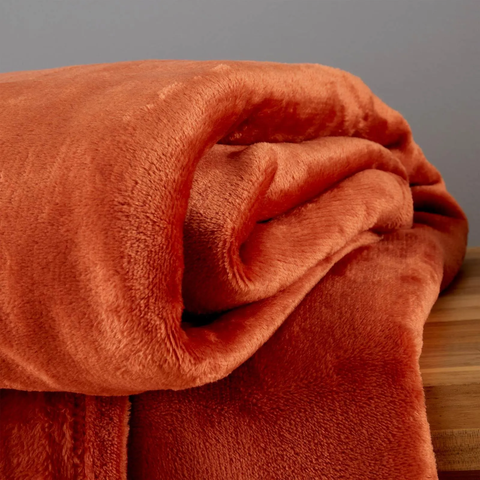 Raschel Velvet Touch Throw Burnt Orange