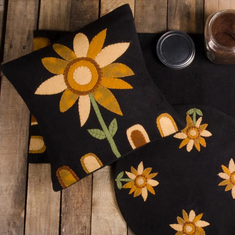 Sunflower Power Pillow Black PLDG0037