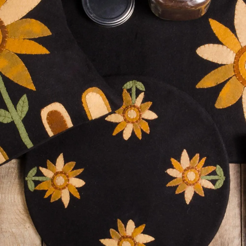 Sunflower Power Pillow Black PLDG0037